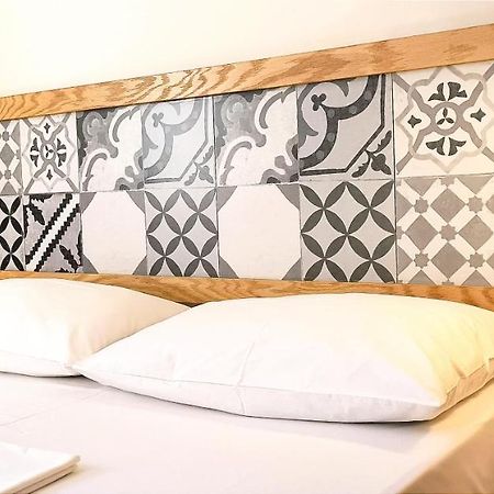 Central Apartment, Fully Equipped Himare Esterno foto