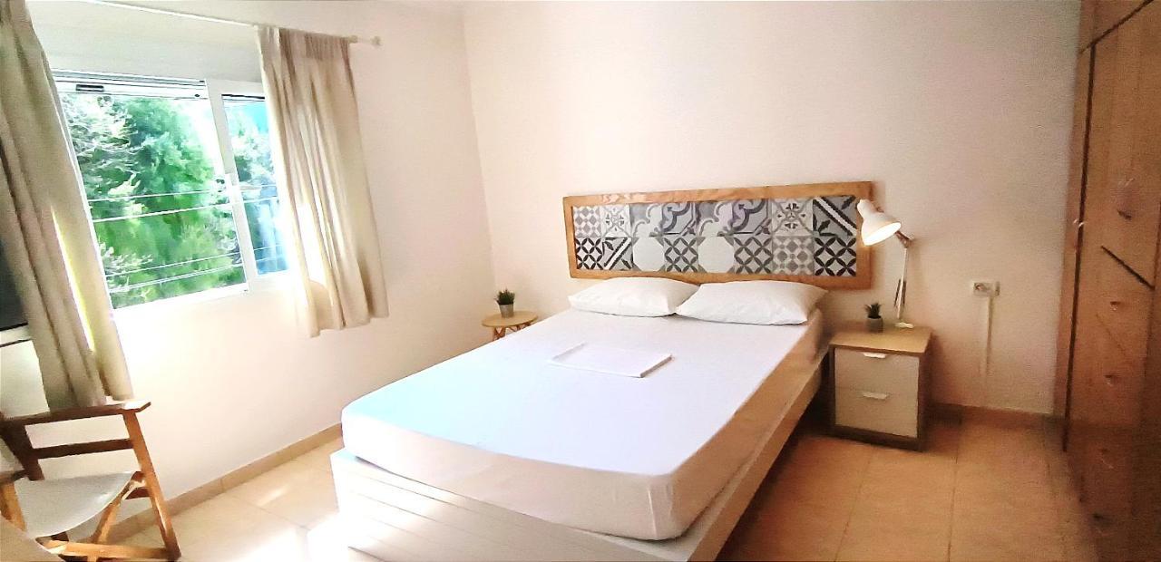 Central Apartment, Fully Equipped Himare Esterno foto